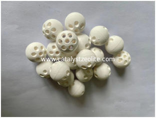 7 otworu 16 mm Alumina katalizator nosicielem Wodny wchłanianie 25%