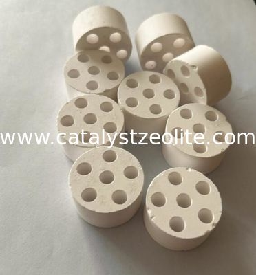 Wysoka stabilność termiczna Alumina Katalizator 6 Otwór 33mm 18mm